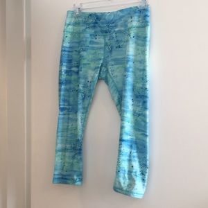 Reebok Cropped Legging Size Small